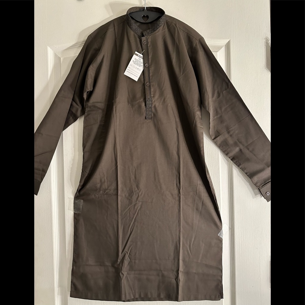 Chocolate brown two piece Pakistani style Kameez Shalwar set for teen boys.